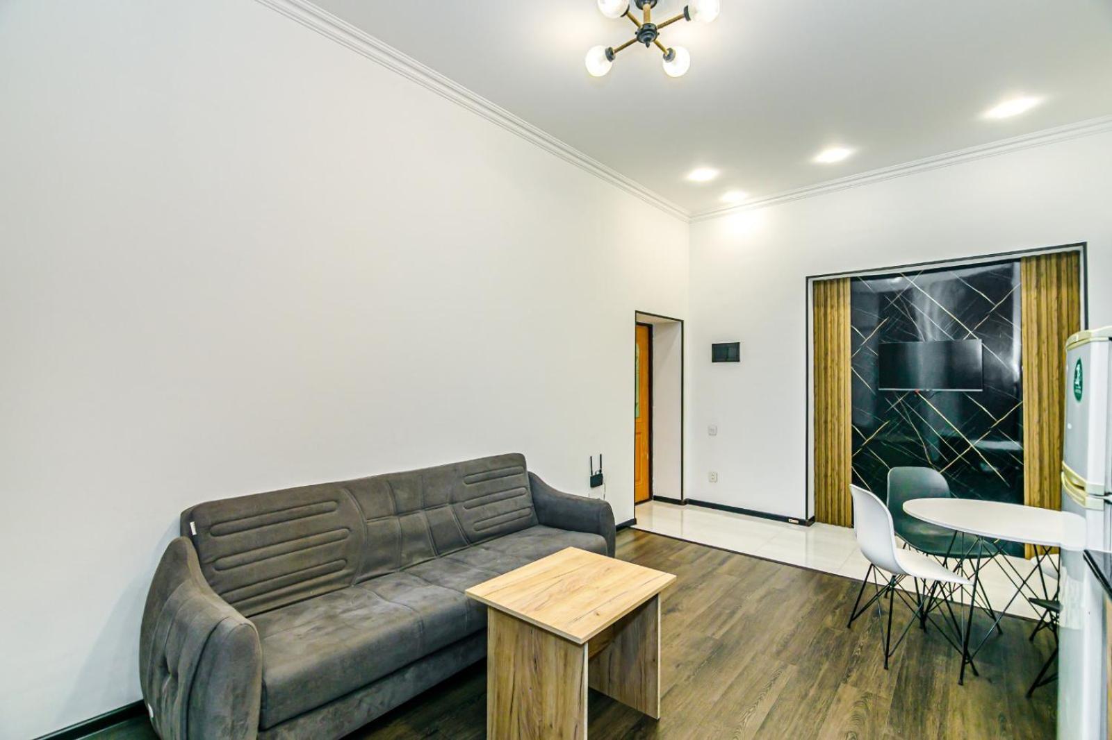 M Estate. 2 Room Home In Targovu Baku Eksteriør billede